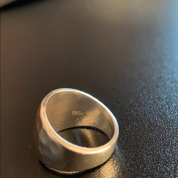 Sterling 925 hammered ring. Substantial weight. - Picture 6 of 7